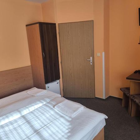 Pension Euro Mikulov Εξωτερικό φωτογραφία