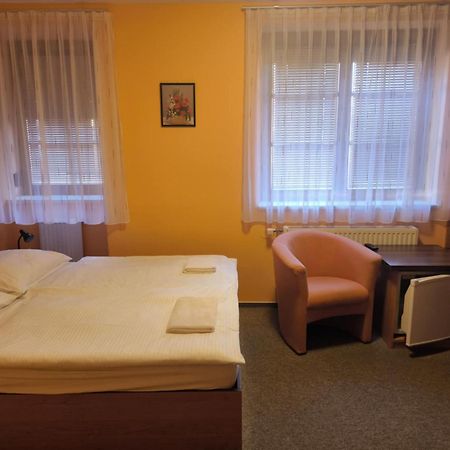 Pension Euro Mikulov Εξωτερικό φωτογραφία
